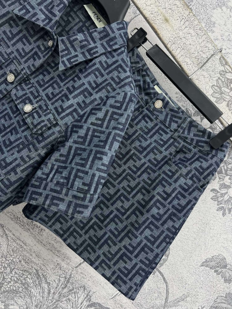 Costume female фото 6