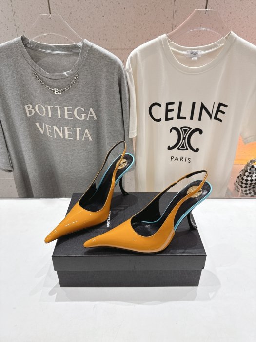 Босоножки фото 3