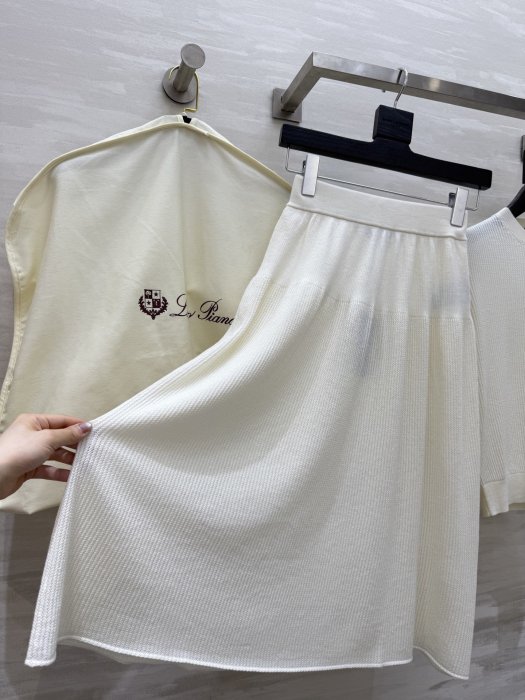 Костюм женский фото 7