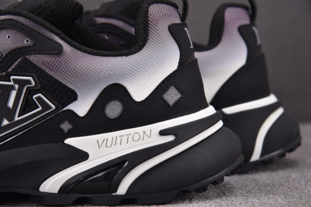 Кроссовки LOUIS VUITTON Runner Tatic Black White фото 13