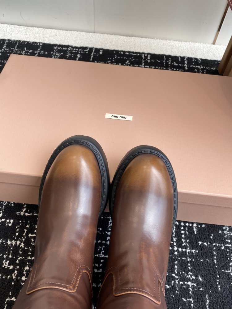 Сапоги женские фото 7