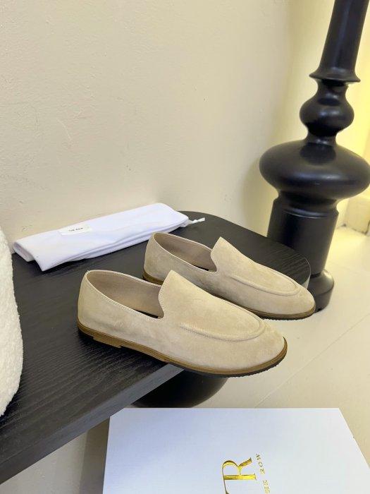 Лоферы женские фото 2