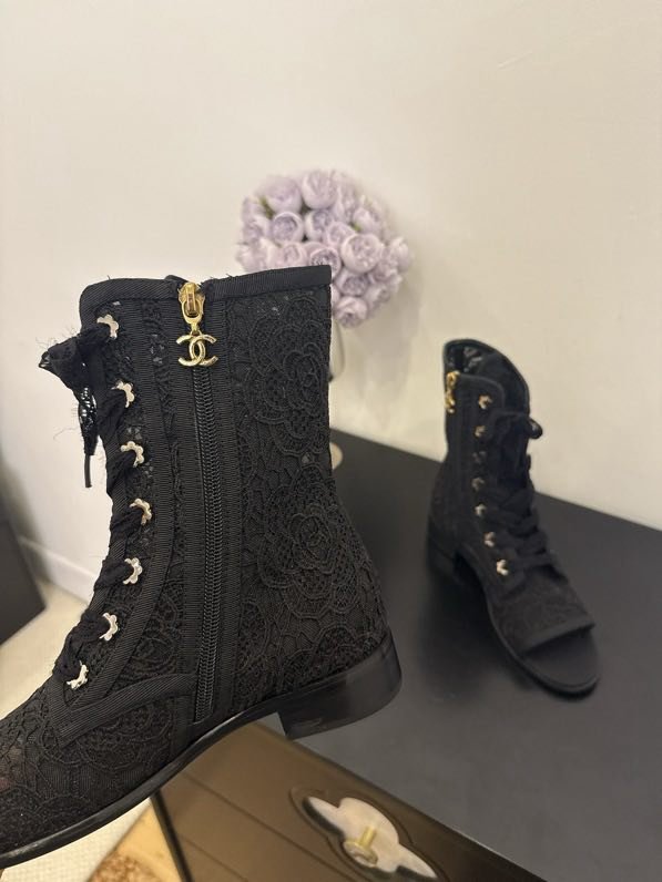 Ботинки женские фото 4