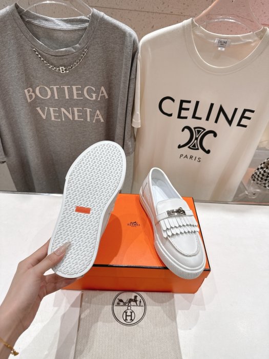 Лоферы женские фото 9