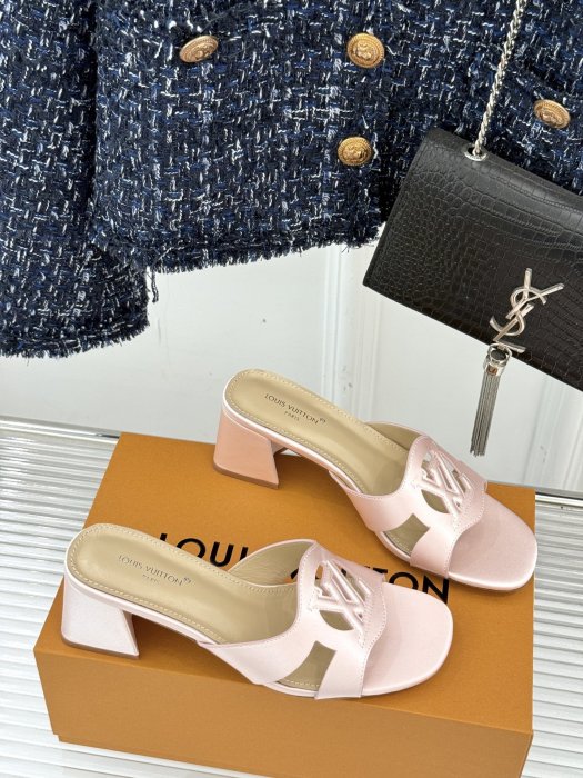 Босоножки фото 3