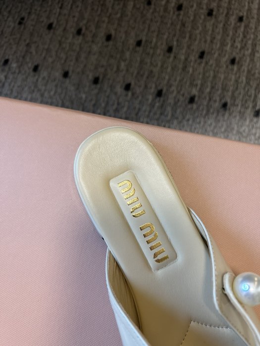 Босоножки фото 4