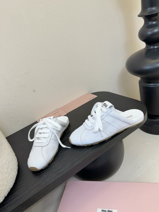 Кроссовки фото 3