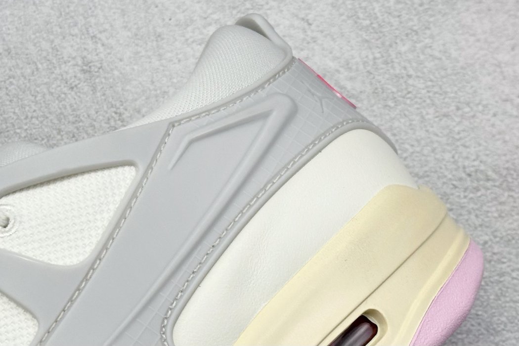 Кроссовки Nike Air Jordan 4 Retro фото 9