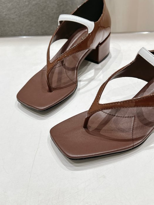 Босоножки фото 5