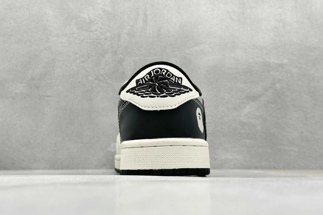 Кроссовки Fragment x Travis Scott x Air Jordan 1 Low фото 6