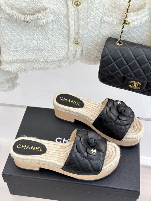 Босоножки фото 3