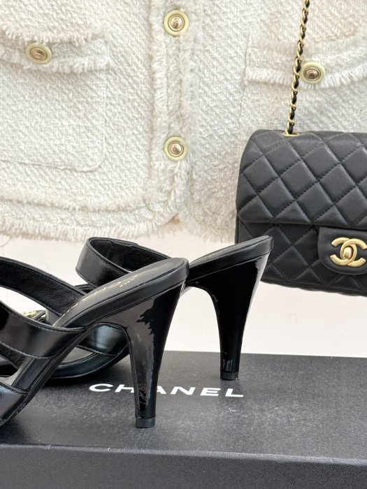 Босоножки фото 6