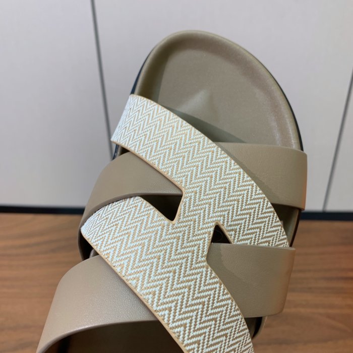 Сандалии женские фото 5