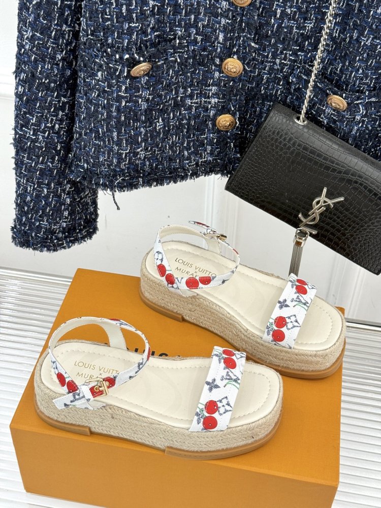 Босоніжки фото 3