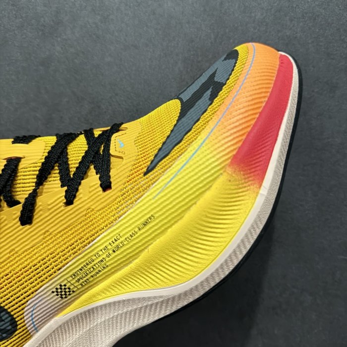 Кросівки ZoomX Vaporfly Next% фото 5