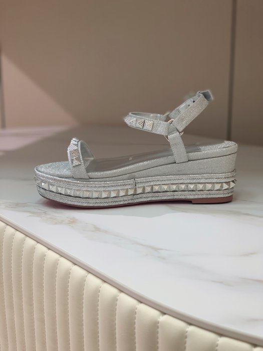 Босоножки фото 6