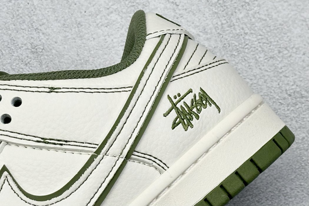 Кроссовки Nike SB Dunk Low фото 9