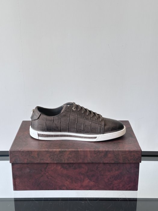 Кроссовки фото 8