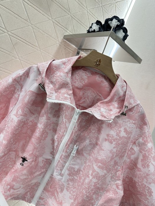 Куртка вітровка жіноча фото 3