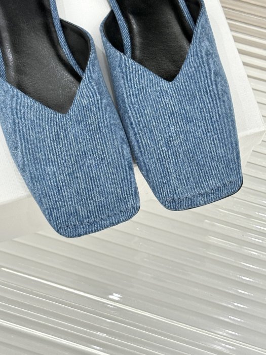 Шльопанці жіночі фото 7