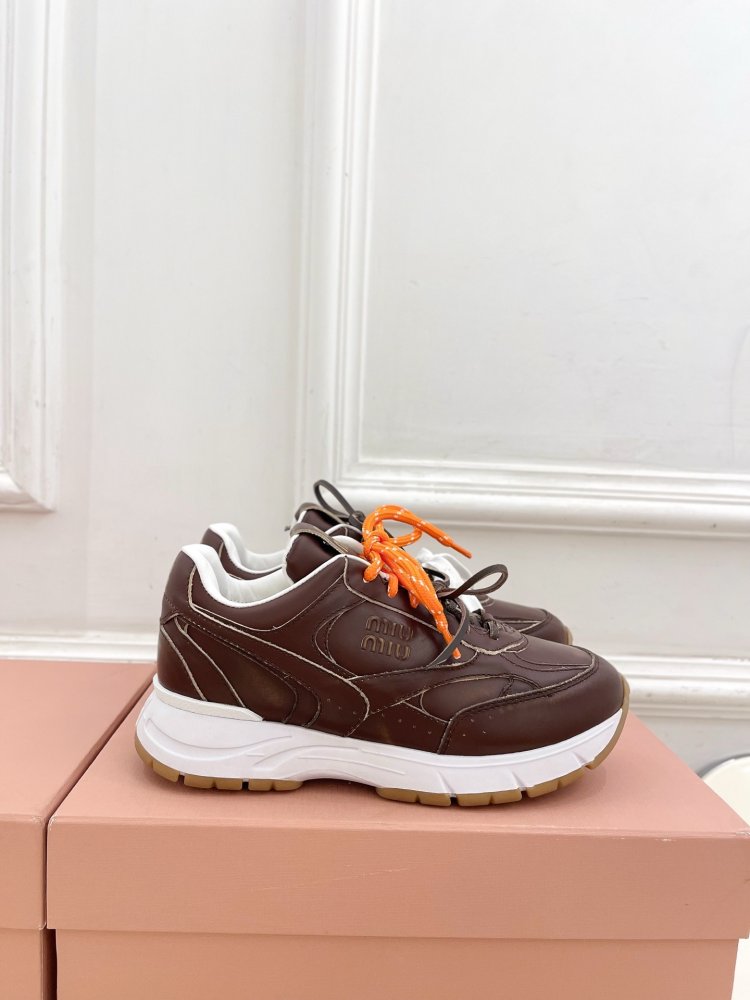 Кросівки жіночі фото 2