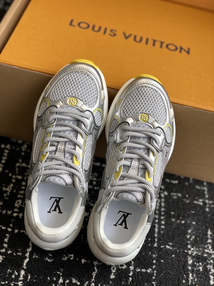 Кроссовки Olympia женские фото 4