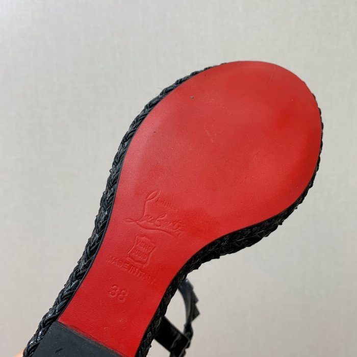 Босоножки фото 9