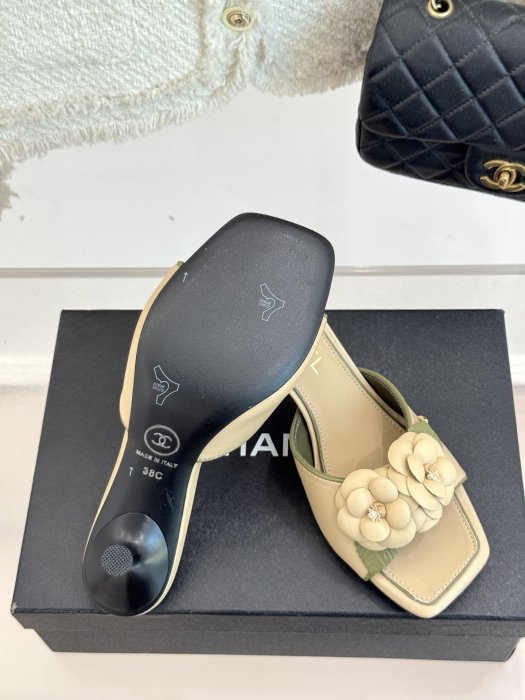 Босоножки фото 9