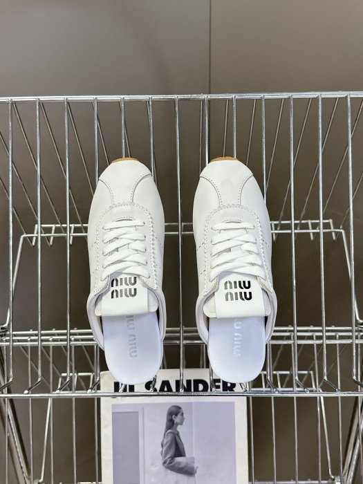 Кроссовки фото 6