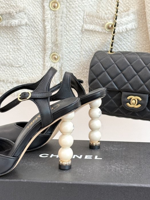 Босоножки фото 6