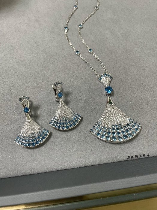 Earrings фото 2