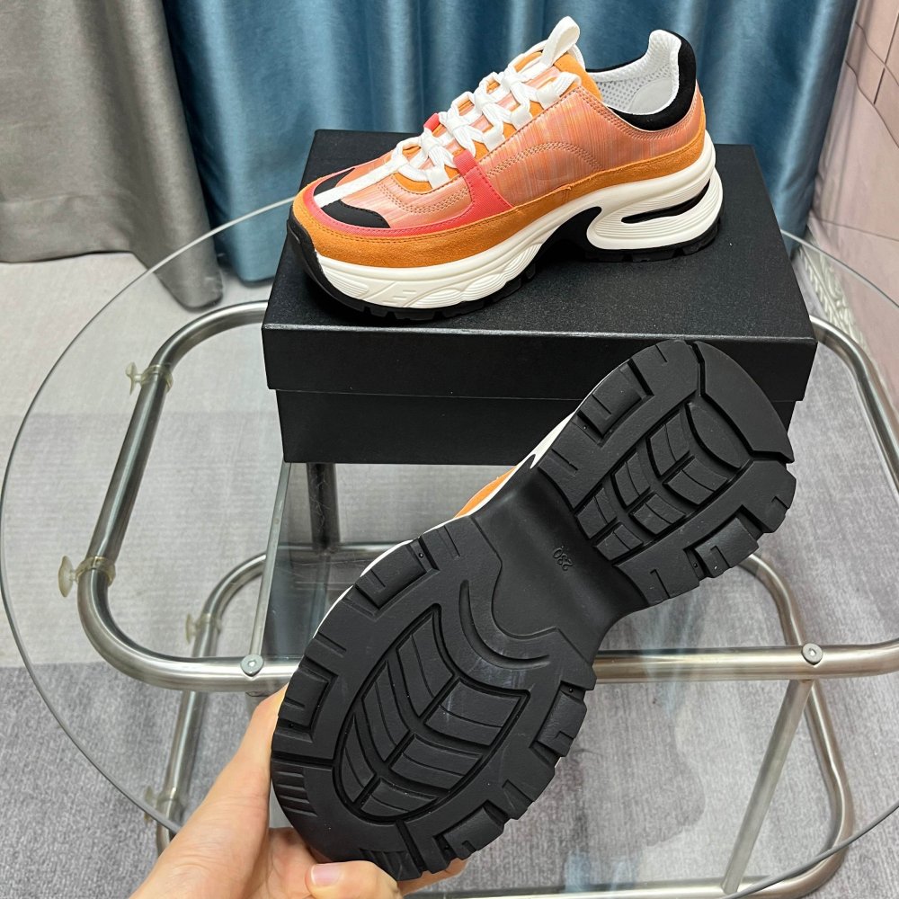 Кроссовки женские фото 9