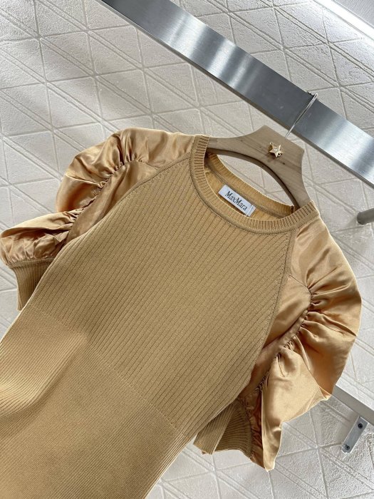 T-shirt women's фото 8