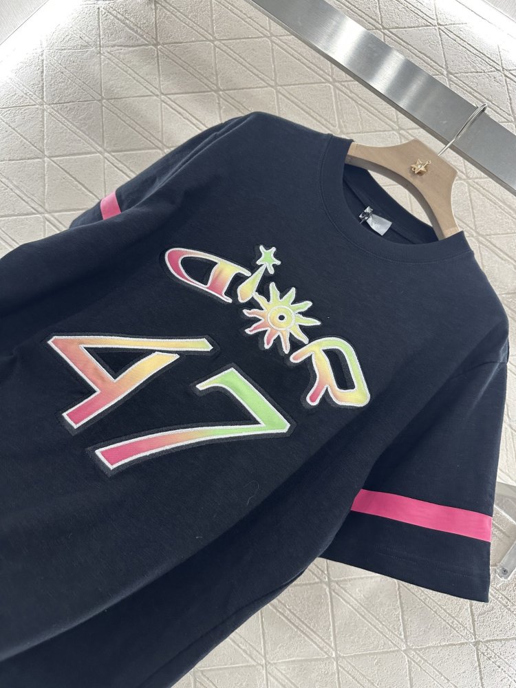 T-shirt women's фото 8