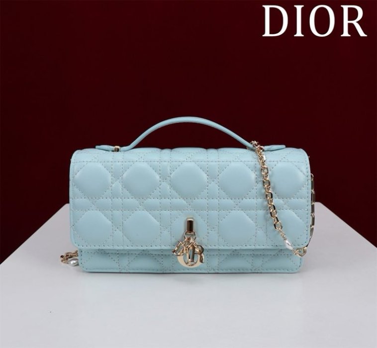 Клатч через плечо Lady Dior с жемчугом