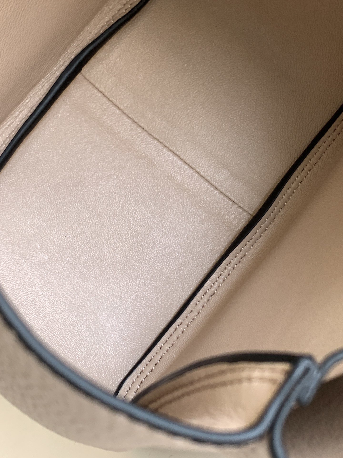 Сумка Leather handbag Reverse stitching 1BA349 18 см фото 7