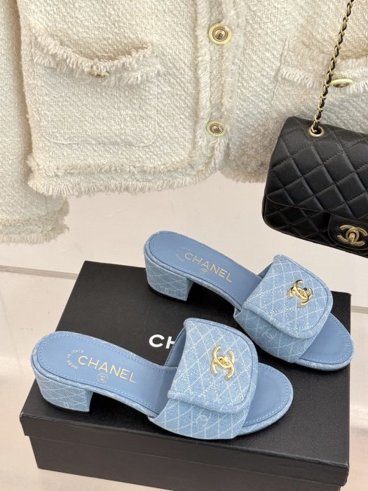 Босоножки фото 3