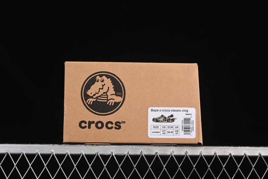 Кроксы Bape x Crocs Classic Clog фото 9