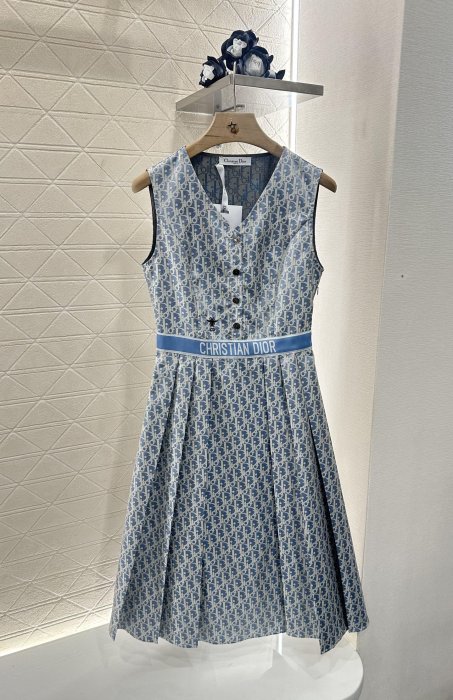 Плаття, Сукня