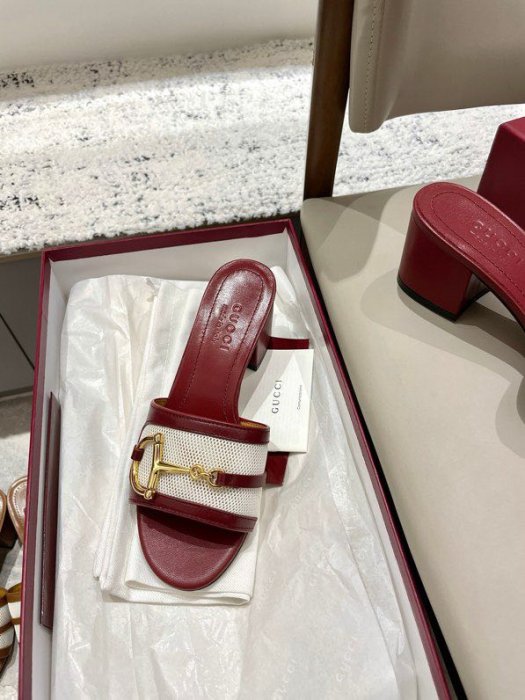 Босоніжки фото 7