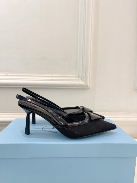 Босоножки фото 3