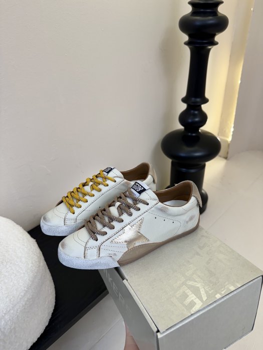 Кроссовки Golden Goose фото 5