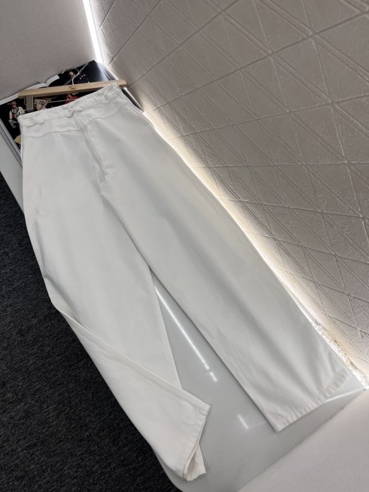 Джинсы женские фото 9