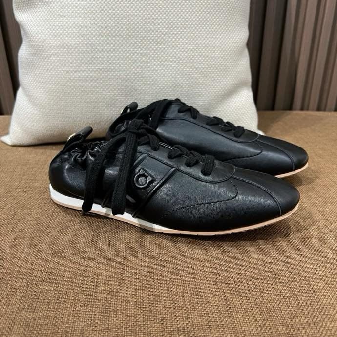 Кросівки жіночі фото 5