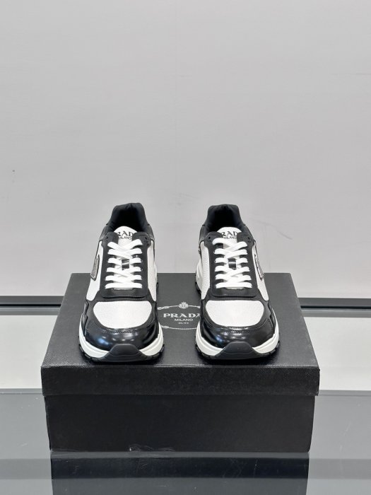 Кросівки чоловічі фото 2