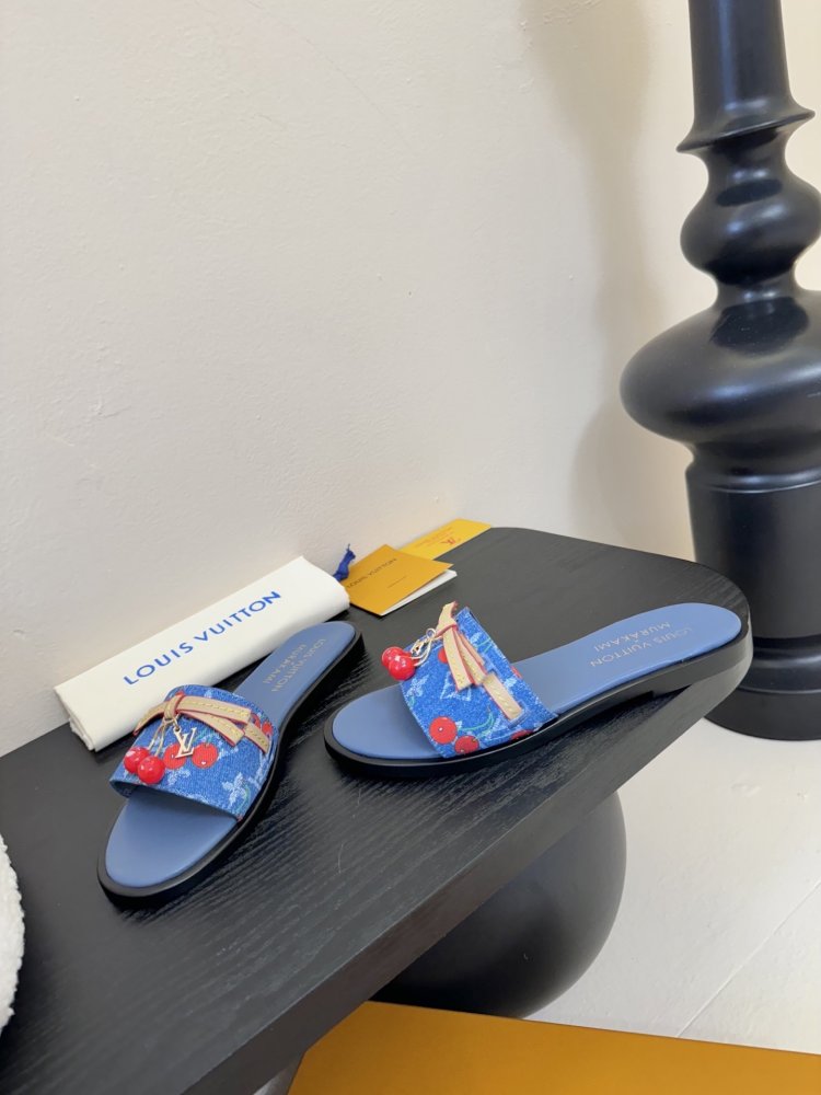 Шльопанці жіночі фото 3