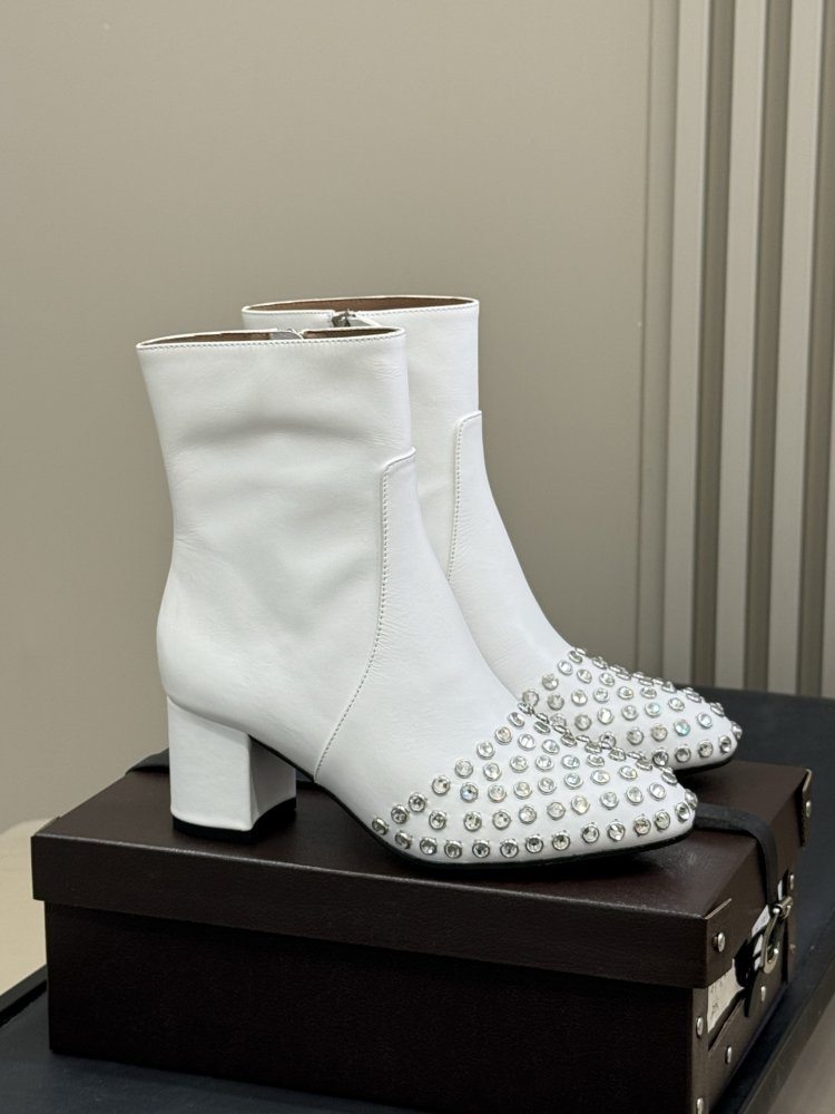 Ботинки женские