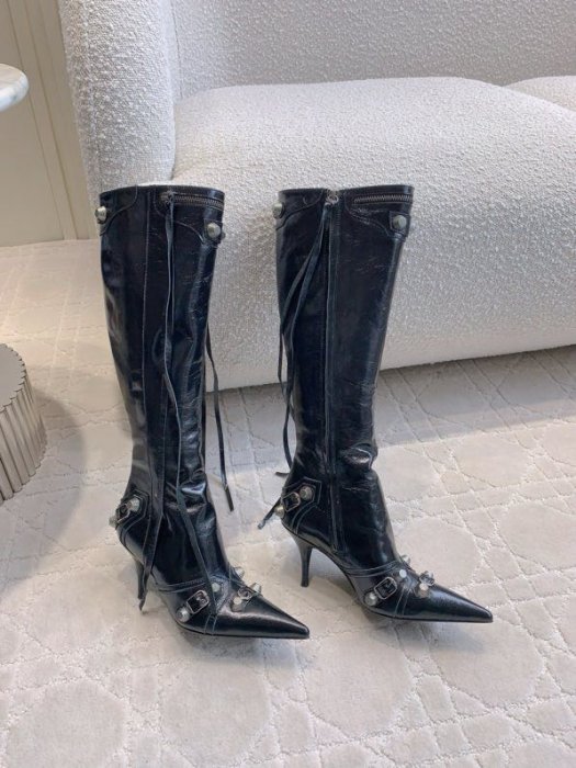 Boots leather