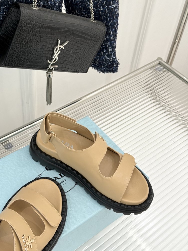 Сандалии женские фото 5