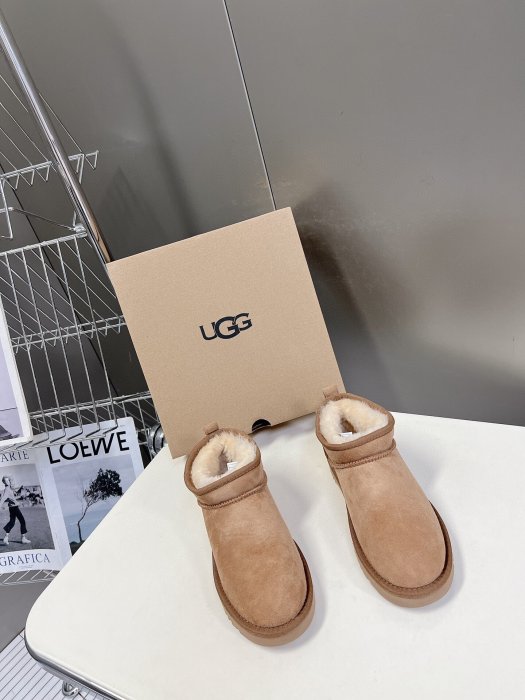 Ugg boots women's